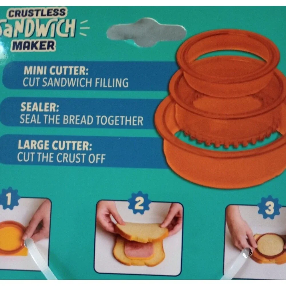 (Bundle) NWT Crustless Sandwich Maker Set - Round & Square